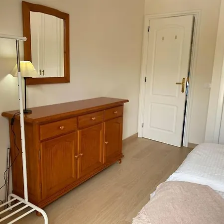 Luminoso Con Terraza Y Piscina