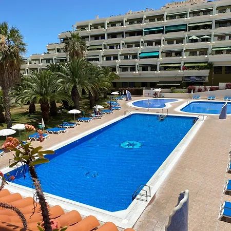 Luminoso Con Terraza Y Piscina