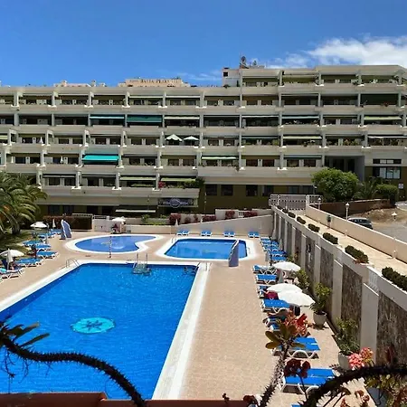 Luminoso Con Terraza Y Piscina Lejlighed *